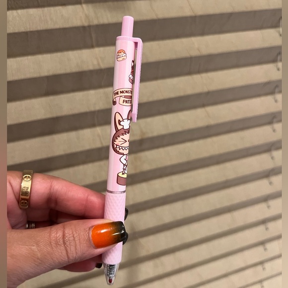 New Labubu Retractable Gel Ink Rollerball Inks 6 Pack - Picture 8 of 9